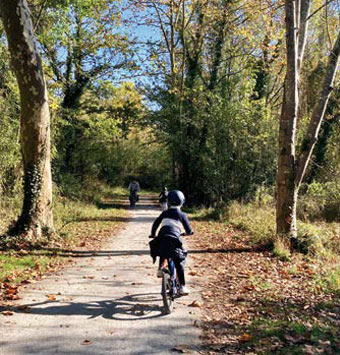 Sur la Véloroute de Mzères-Lezons